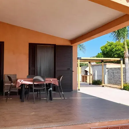 בית נופש Casa Maria Teresa *